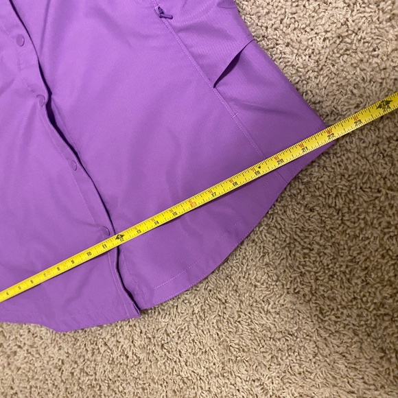 Duluth Women's Water Replent Activeware Shirt Sz. L Snap Closure with Pockets - Picture 13 of 16